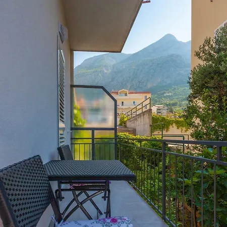 New Apartment Papillon Makarska Exterior photo