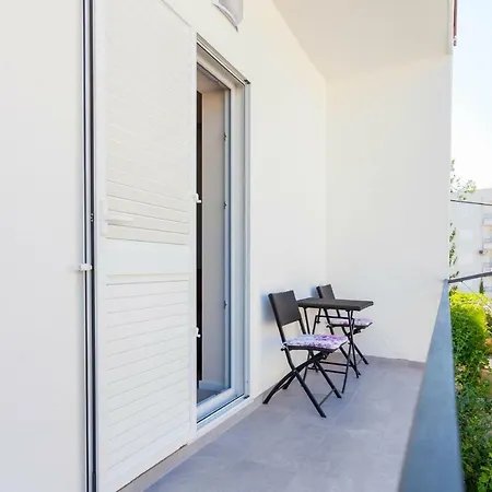 New Apartment Papillon Makarska Exterior photo