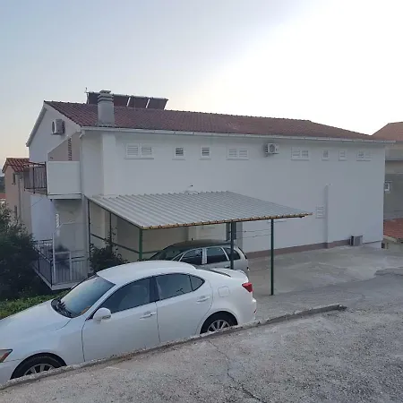 New Apartment Papillon Makarska Exterior photo