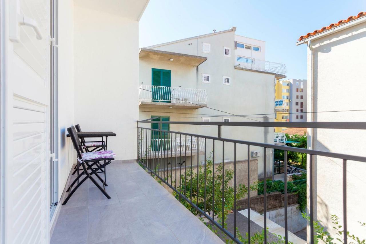 New Papillon Apartment *